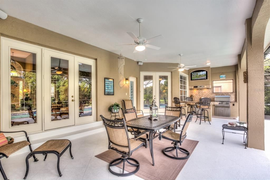 Recently Sold: $725,000 (5 beds, 4 baths, 3592 Square Feet)