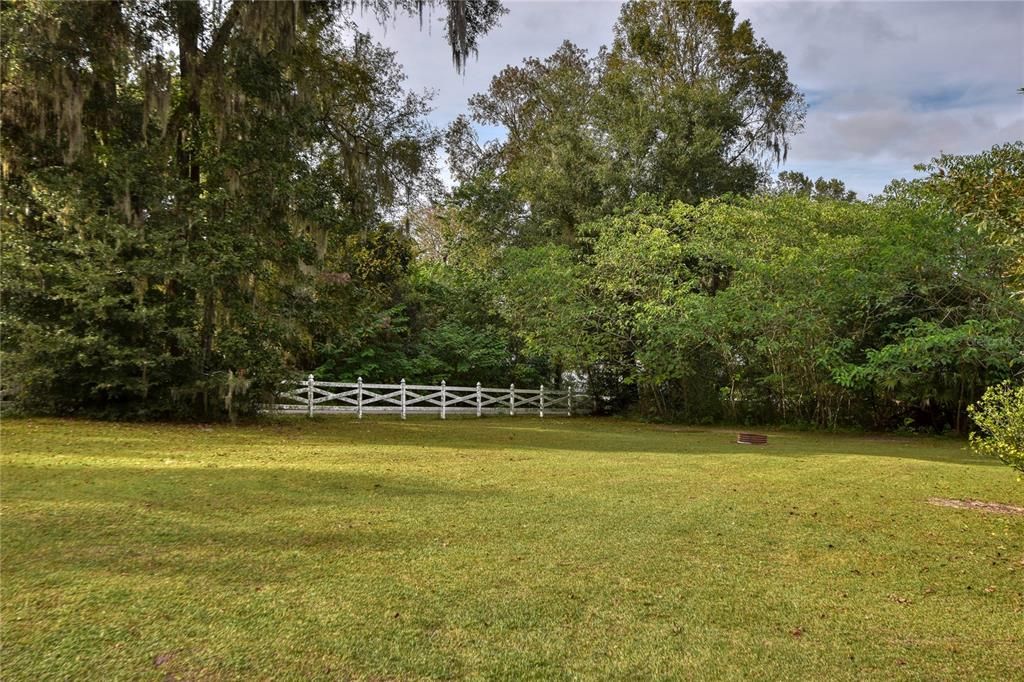 Недавно продано: $17,000 (0.37 acres)