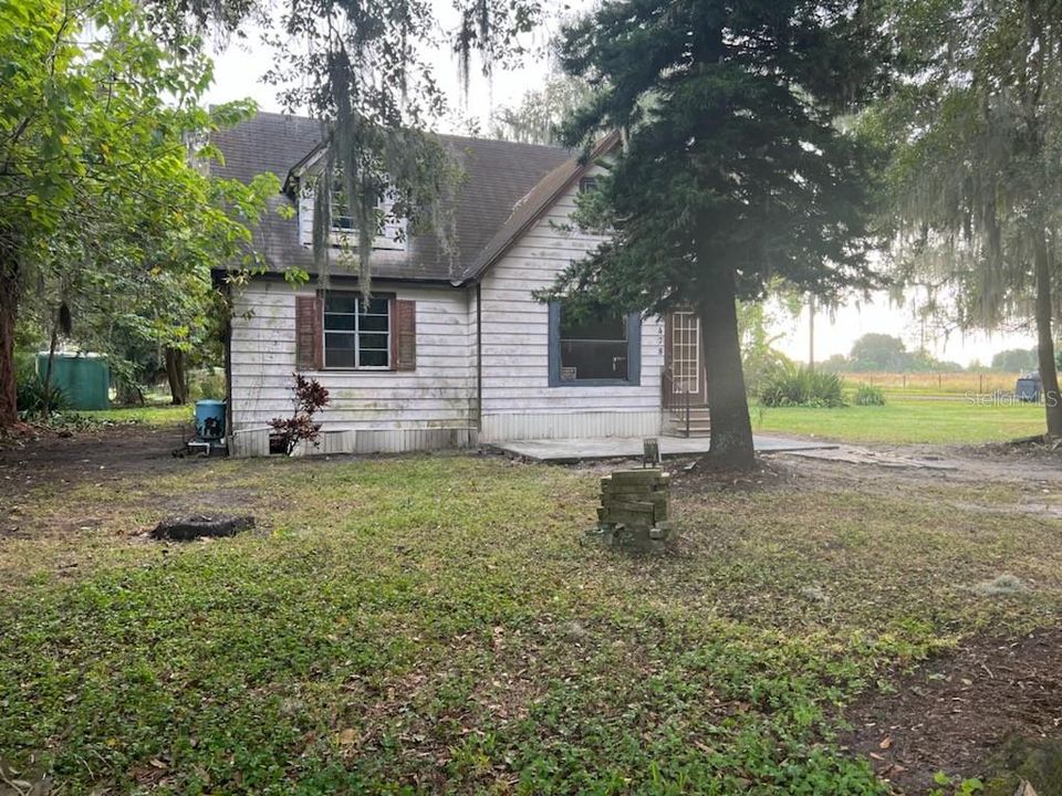 Recently Sold: $129,900 (4 beds, 2 baths, 1700 Square Feet)