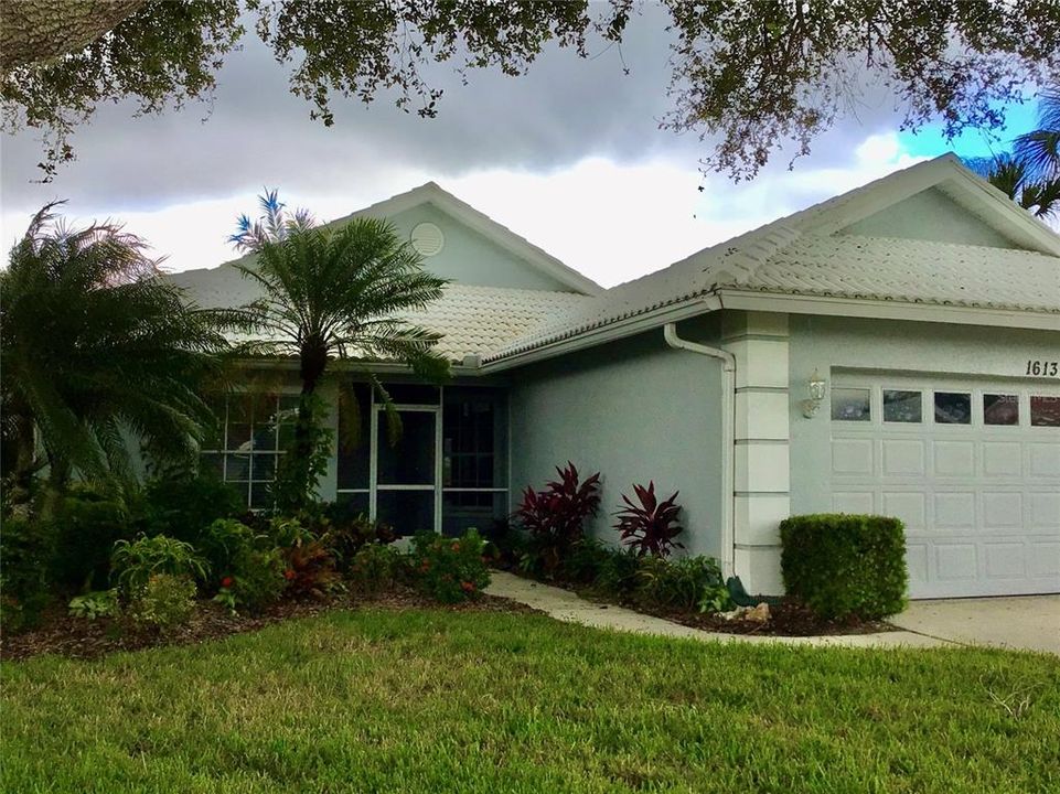 Recently Sold: $339,000 (2 beds, 2 baths, 2307 Square Feet)