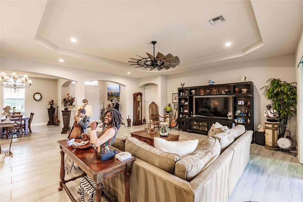 Recently Sold: $875,000 (4 beds, 4 baths, 3148 Square Feet)