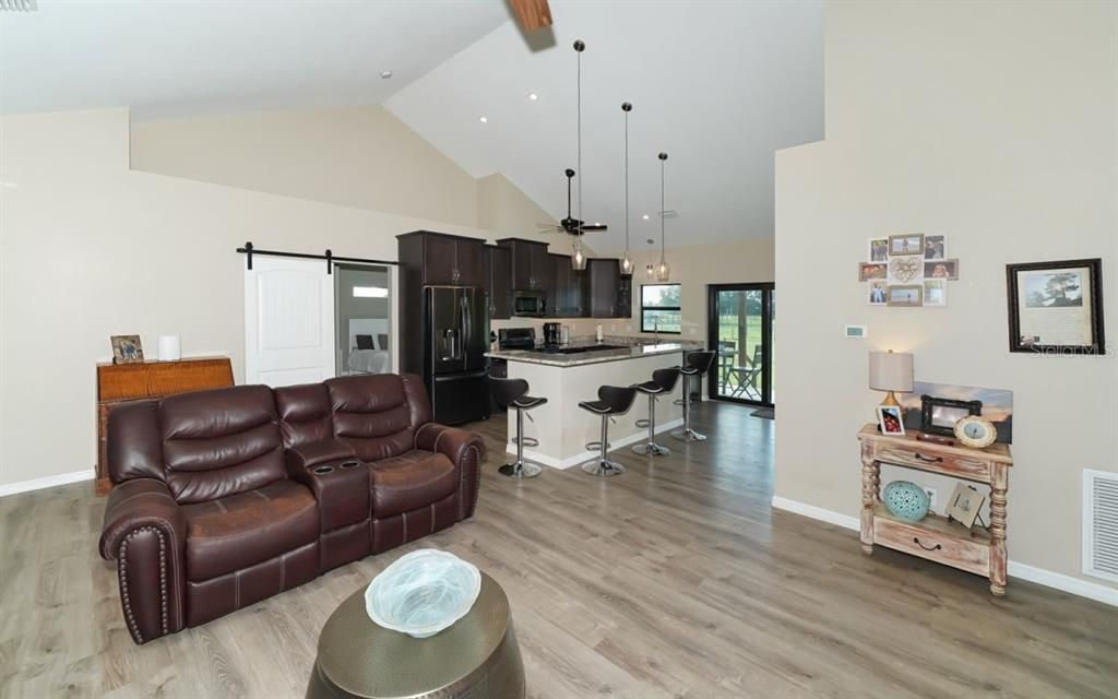 Recently Sold: $679,000 (3 beds, 2 baths, 1620 Square Feet)