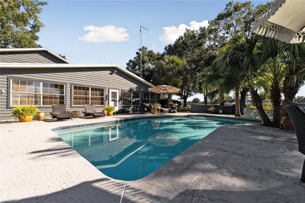 Recently Sold: $999,000 (3 beds, 3 baths, 3593 Square Feet)