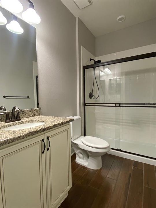 Недавно арендовано: $3,800 (5 спален, 3 ванн, 2716 Квадратных фут)