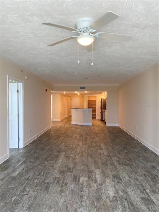 Recently Rented: $3,800 (3 beds, 2 baths, 1800 Square Feet)