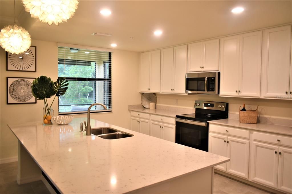 For Rent: $5,500 (3 beds, 2 baths, 1741 Square Feet)