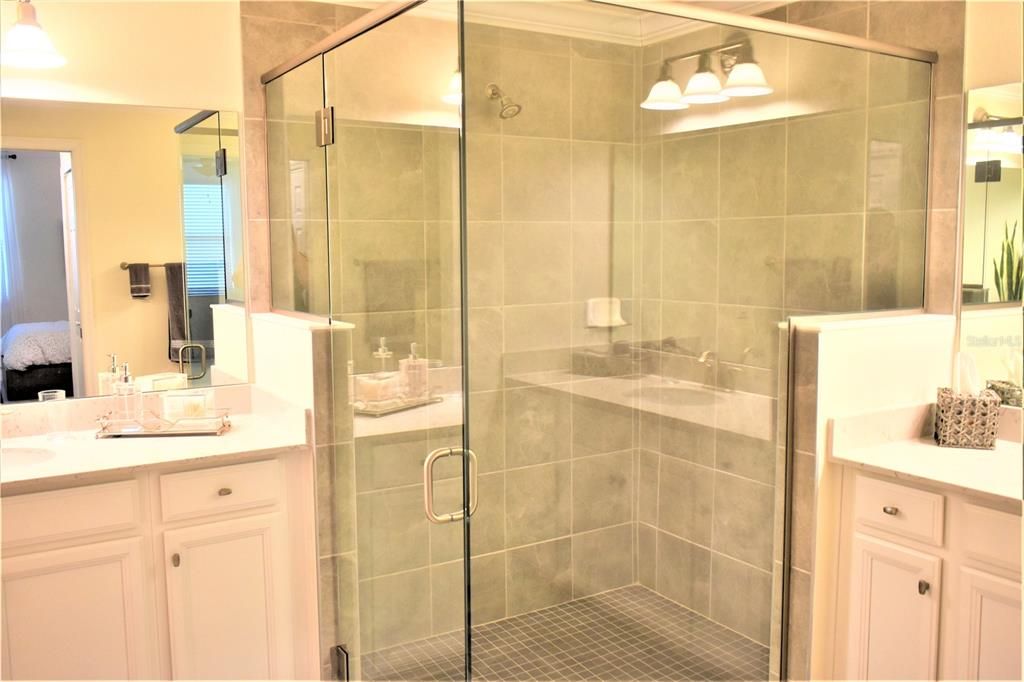 For Rent: $5,500 (3 beds, 2 baths, 1741 Square Feet)