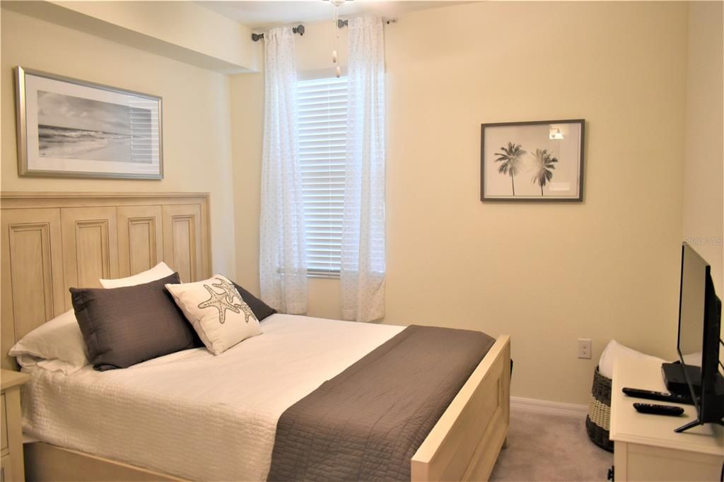 For Rent: $5,500 (3 beds, 2 baths, 1741 Square Feet)