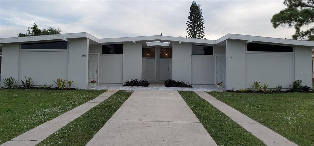 最近售出: $379,000 (0 贝兹, 0 浴室, 2215 平方英尺)