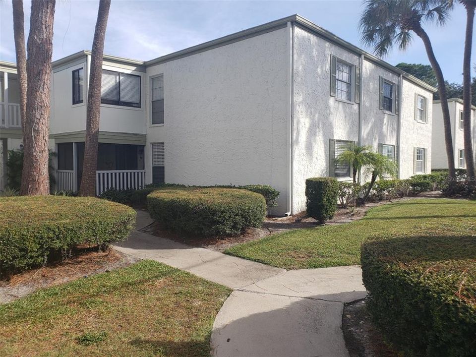 Recently Sold: $115,000 (1 beds, 1 baths, 560 Square Feet)