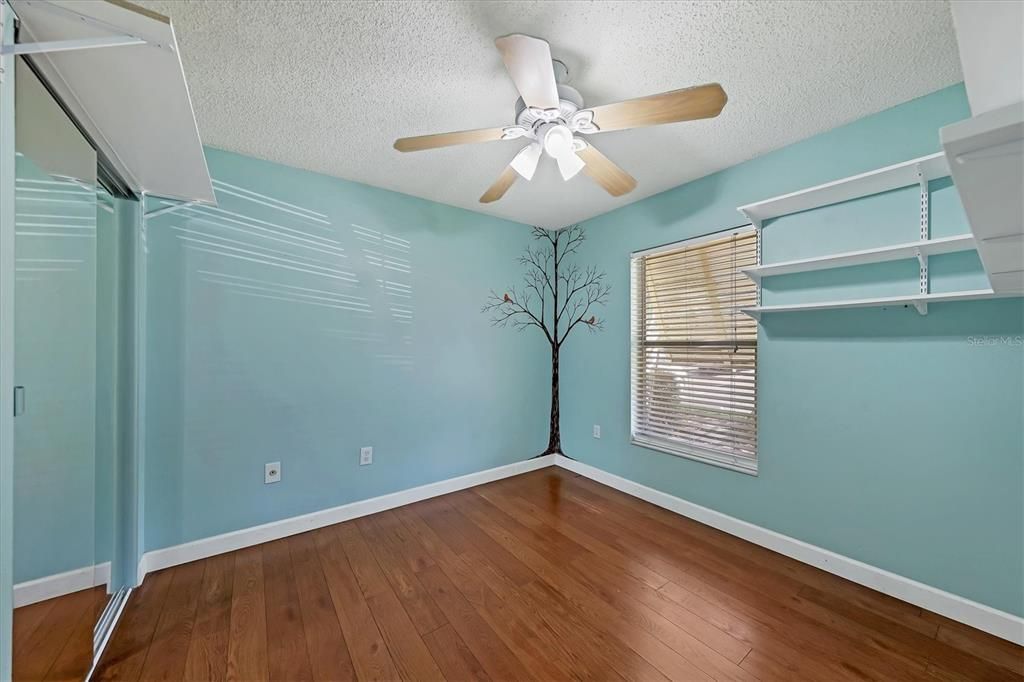 Recently Sold: $160,000 (2 beds, 2 baths, 930 Square Feet)