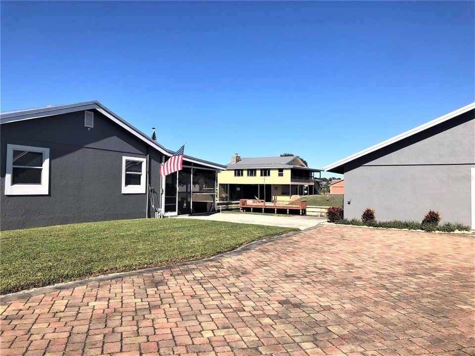 Recently Sold: $399,000 (4 beds, 1 baths, 1157 Square Feet)