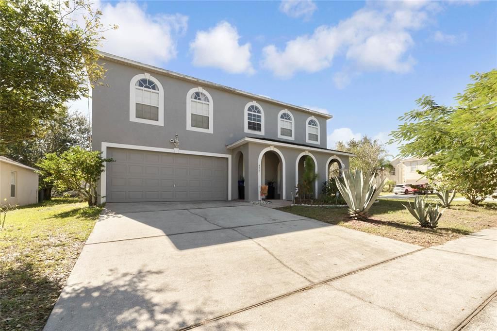 Recently Sold: $350,000 (4 beds, 3 baths, 2980 Square Feet)