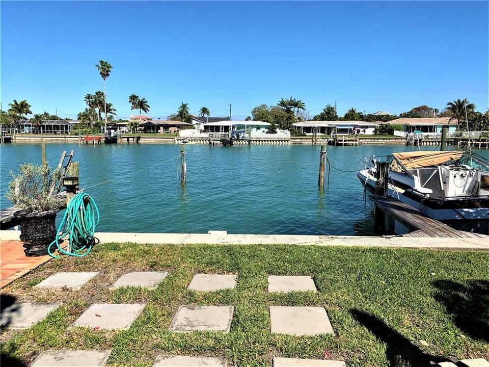 Complex located in Intracoastal. Boat slip not included.