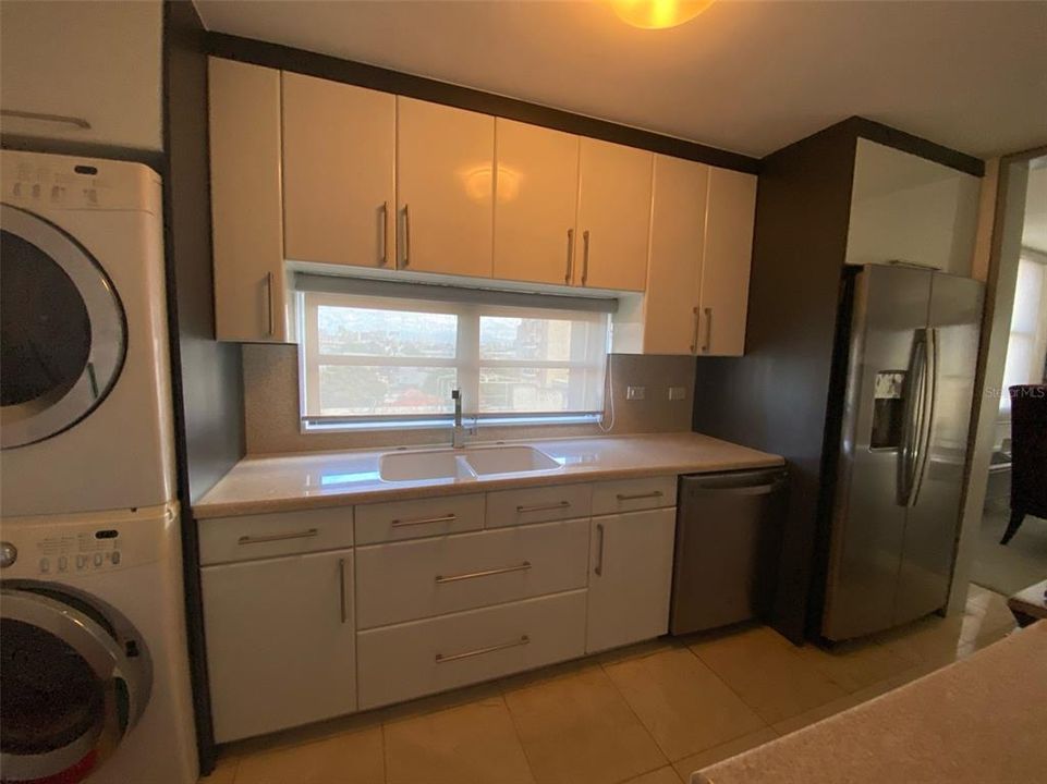 Vendido Recientemente: $375,000 (3 camas, 2 baños, 1444 Pies cuadrados)