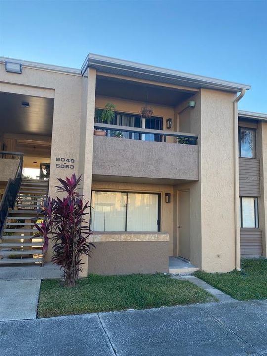 Recently Sold: $155,000 (2 beds, 2 baths, 1048 Square Feet)