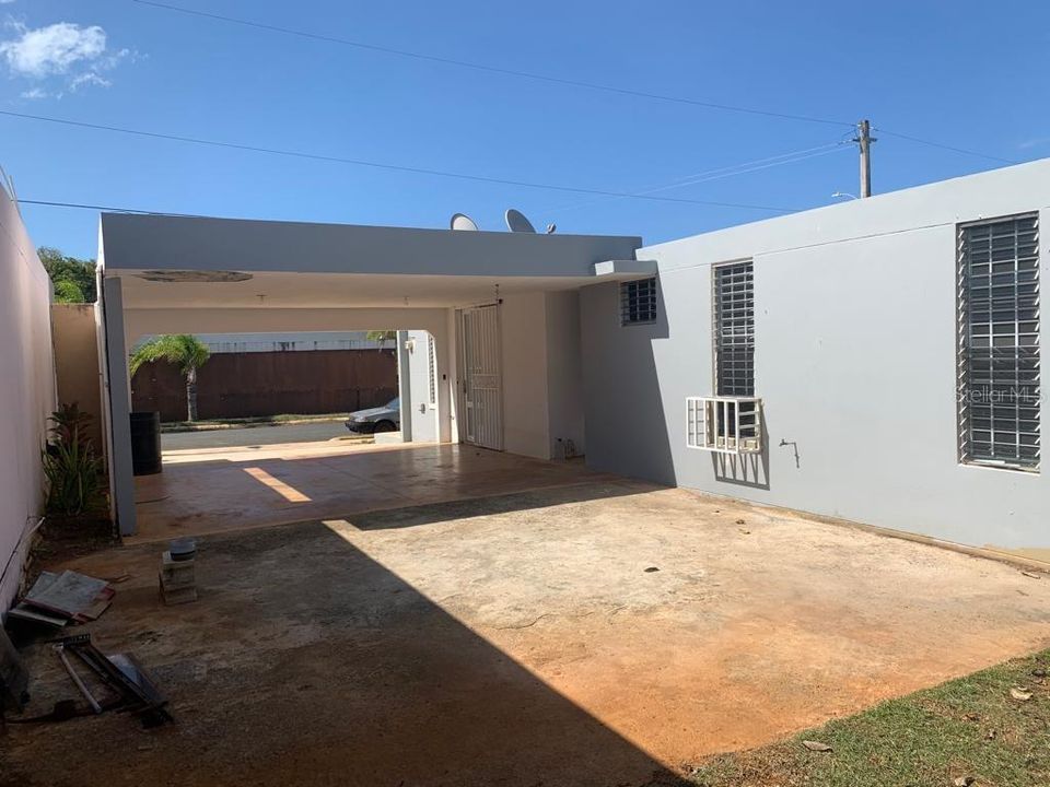 Vendido Recientemente: $129,500 (3 camas, 2 baños, 1139 Pies cuadrados)