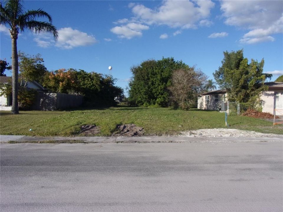 Недавно продано: $29,900 (0.10 acres)