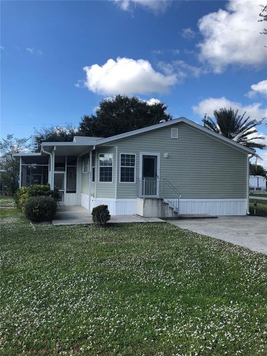 Recently Sold: $159,000 (2 beds, 1 baths, 1248 Square Feet)