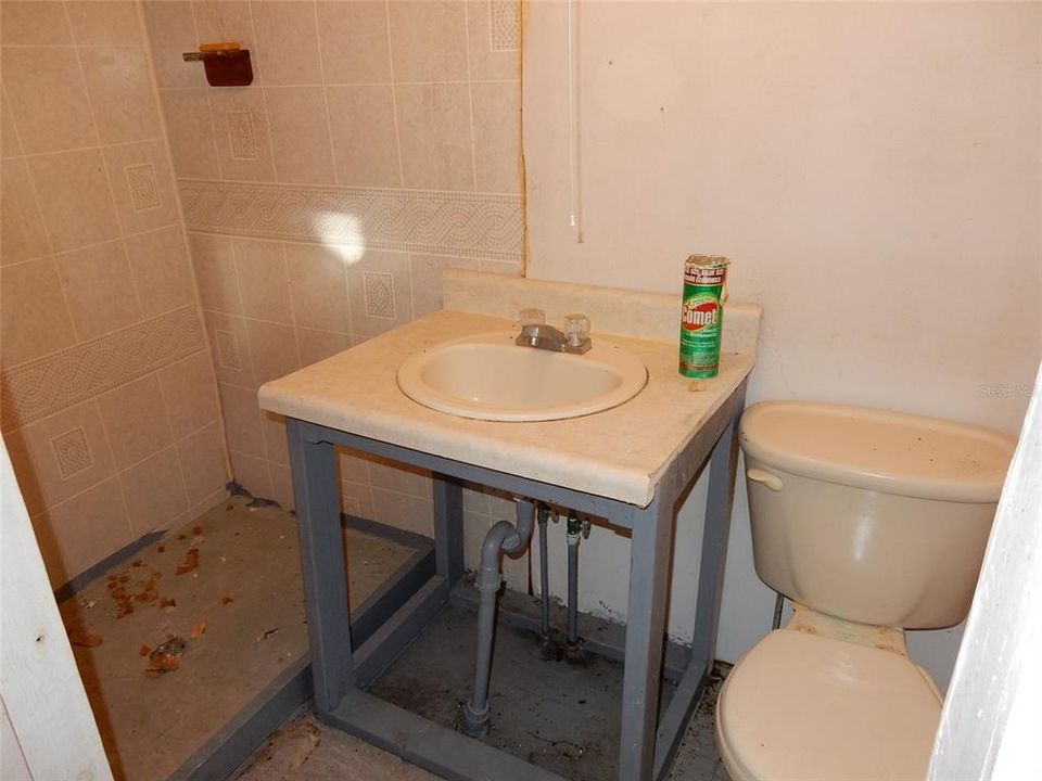 Outbuilding Office Full bathroom