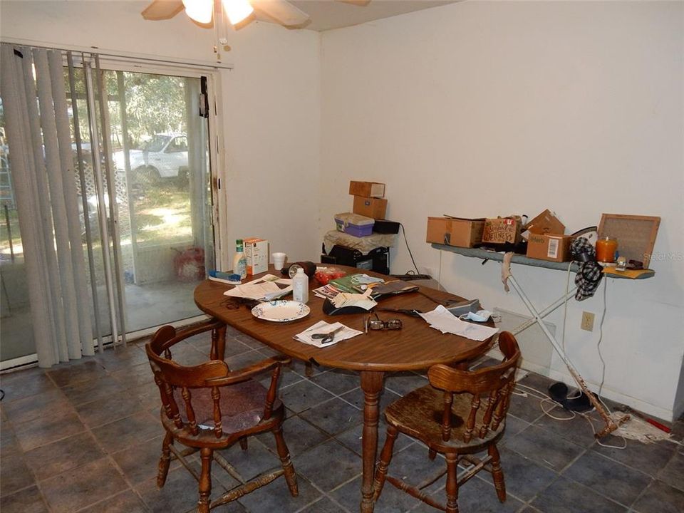 Dining area off the kitchen