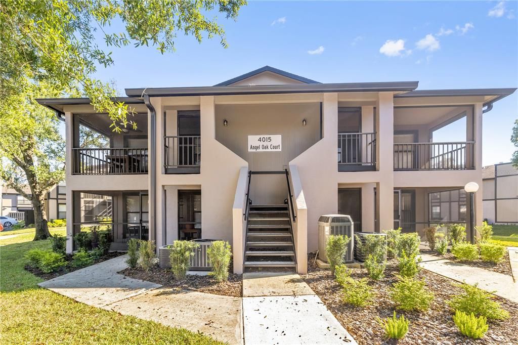 Recently Sold: $139,900 (2 beds, 2 baths, 912 Square Feet)
