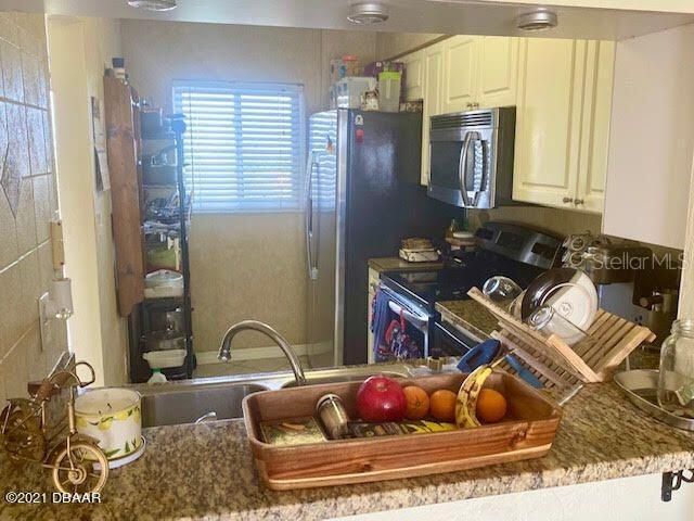 Recently Sold: $189,900 (2 beds, 1 baths, 1033 Square Feet)