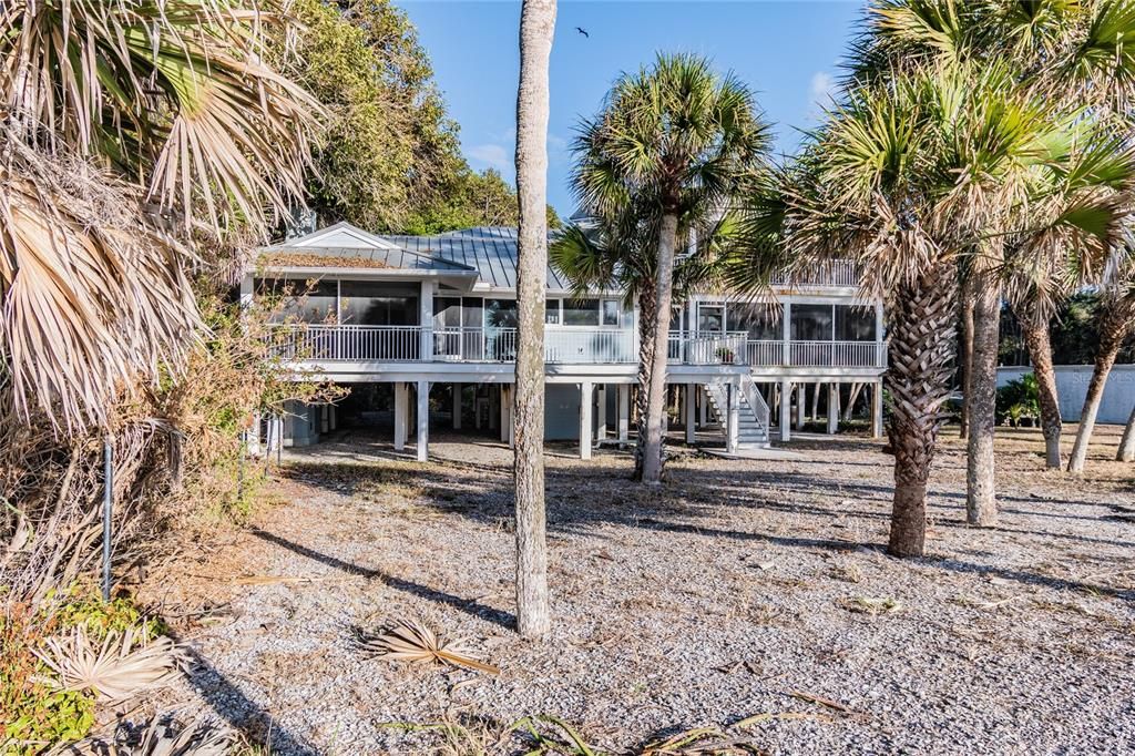 Recently Sold: $1,750,000 (3 beds, 4 baths, 3386 Square Feet)