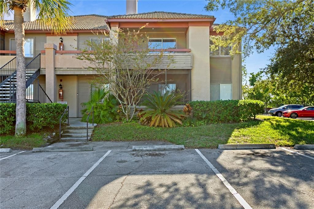 Recently Sold: $165,000 (2 beds, 2 baths, 1028 Square Feet)