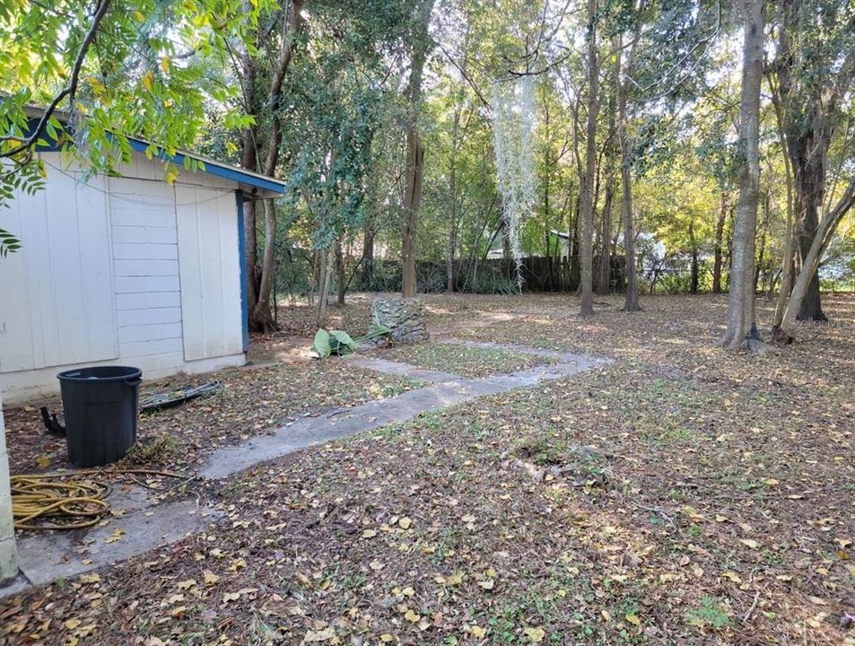 Recently Sold: $99,900 (3 beds, 1 baths, 976 Square Feet)