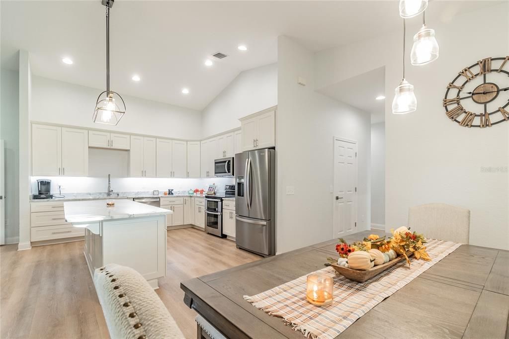 Recently Sold: $659,000 (4 beds, 3 baths, 2487 Square Feet)