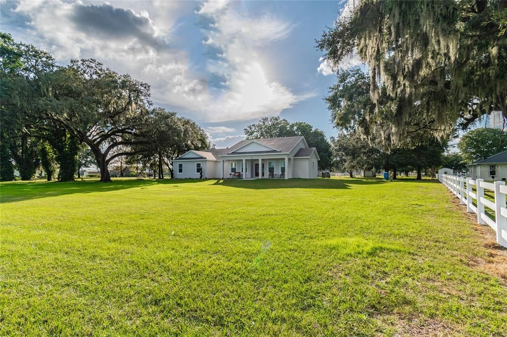 Recently Sold: $659,000 (4 beds, 3 baths, 2487 Square Feet)