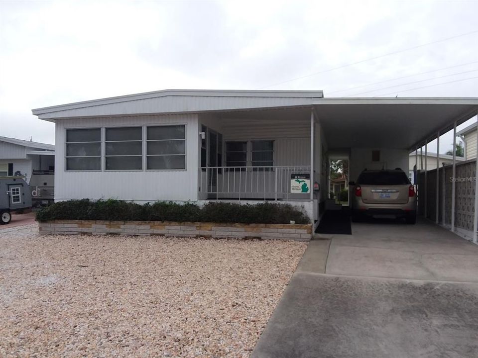 Recently Sold: $167,000 (2 beds, 2 baths, 1007 Square Feet)