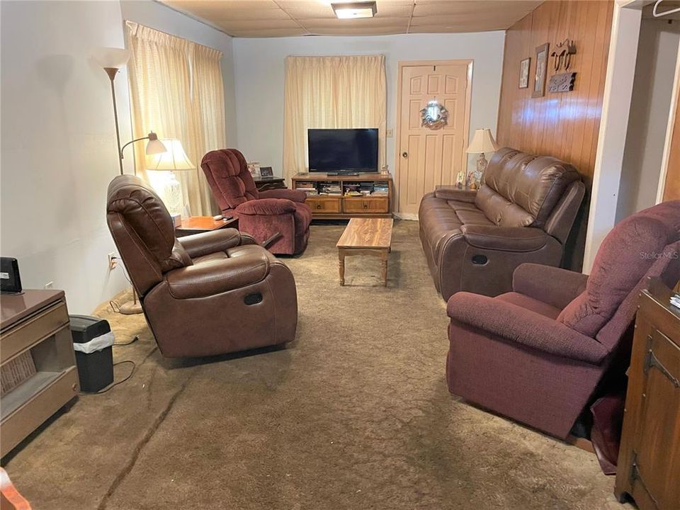 Recently Sold: $85,000 (2 beds, 1 baths, 912 Square Feet)