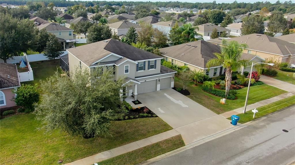 Recently Sold: $475,000 (4 beds, 2 baths, 2692 Square Feet)