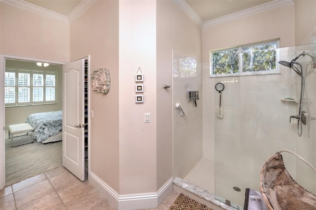 最近售出: $325,000 (3 贝兹, 2 浴室, 1678 平方英尺)