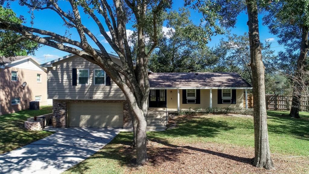 Recently Sold: $414,900 (4 beds, 3 baths, 2400 Square Feet)