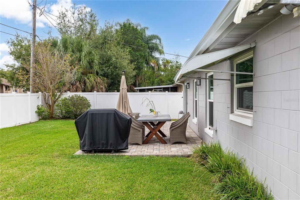 Recently Sold: $430,000 (3 beds, 2 baths, 1782 Square Feet)