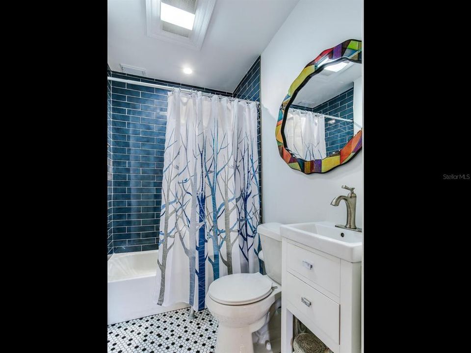 最近售出: $458,500 (3 贝兹, 2 浴室, 1340 平方英尺)