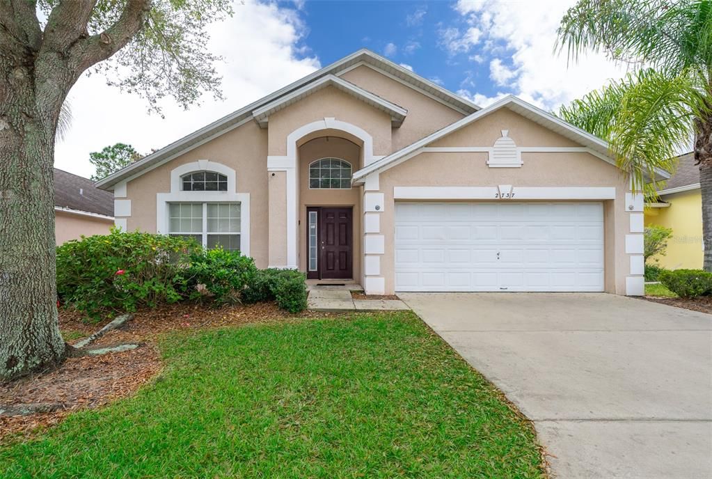 Recently Sold: $360,000 (4 beds, 3 baths, 1940 Square Feet)