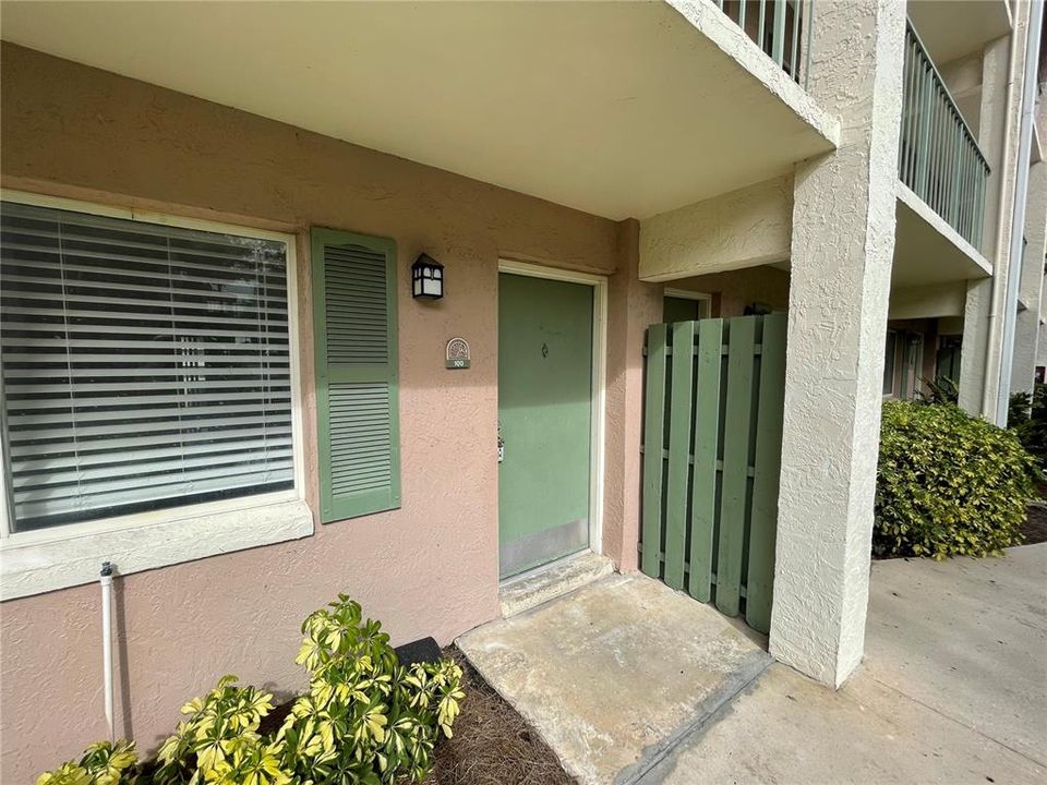 Recently Sold: $89,900 (1 beds, 1 baths, 496 Square Feet)