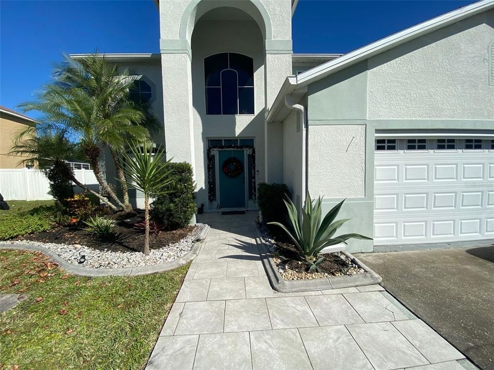 Recently Sold: $379,000 (4 beds, 2 baths, 2778 Square Feet)