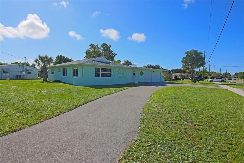 Recently Rented: $2,000 (3 beds, 2 baths, 1786 Square Feet)