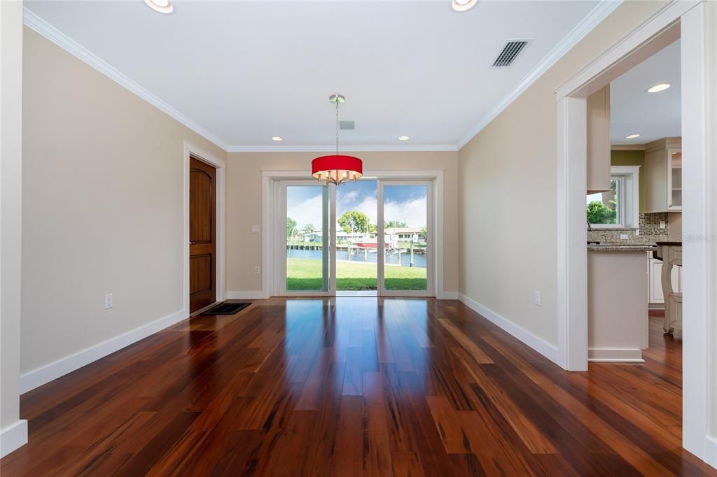 Dining Room is between kitchen and garage