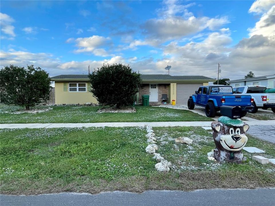 Recently Sold: $151,000 (2 beds, 2 baths, 880 Square Feet)