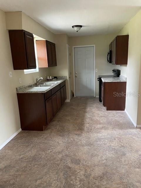 Recently Sold: $149,900 (3 beds, 1 baths, 1044 Square Feet)