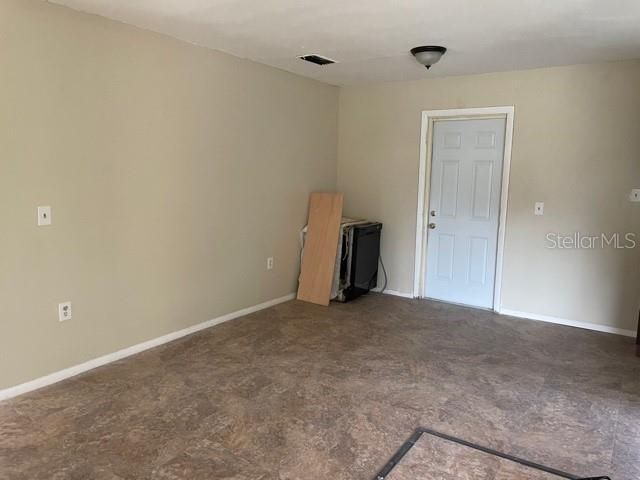 Recently Sold: $149,900 (3 beds, 1 baths, 1044 Square Feet)