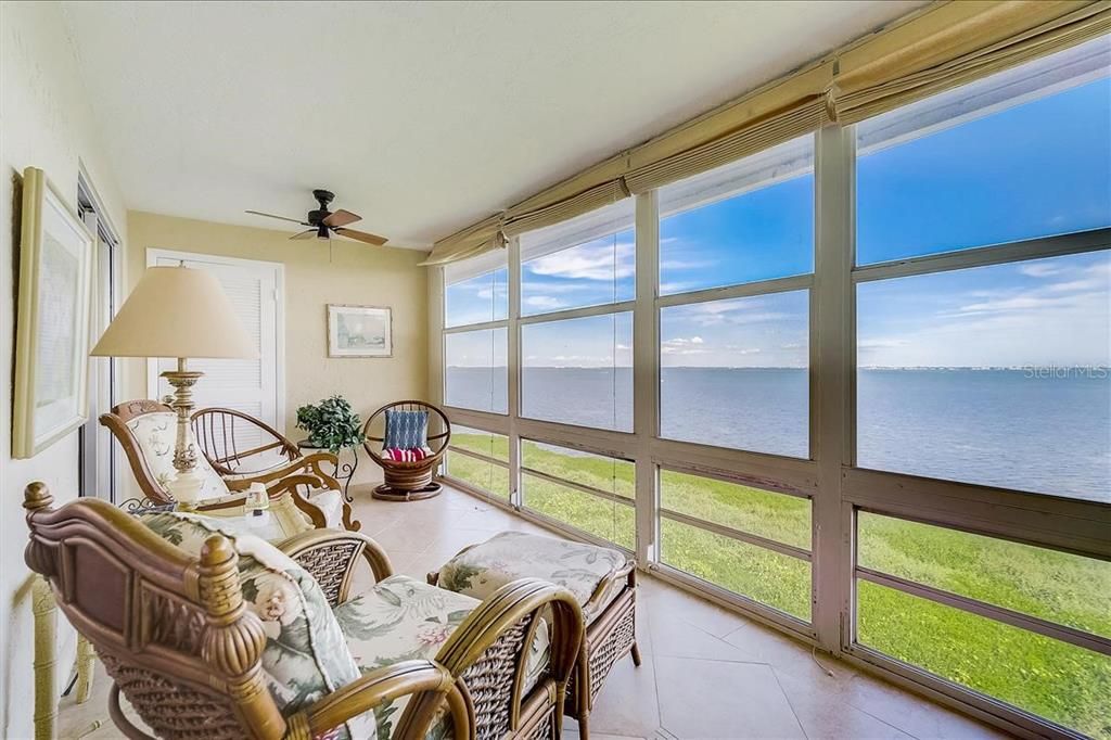 Vendido Recientemente: $750,000 (2 camas, 2 baños, 1523 Pies cuadrados)