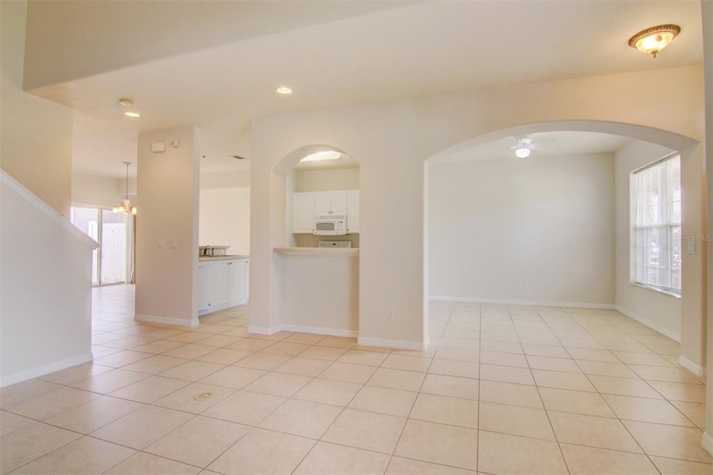 Recently Sold: $230,000 (2 beds, 2 baths, 1825 Square Feet)