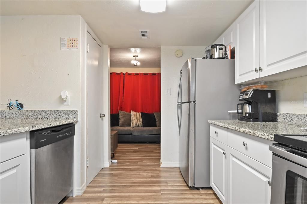 Recently Sold: $99,500 (2 beds, 2 baths, 1211 Square Feet)